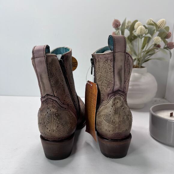 Corral Boots Cut Out Hand Painted Round Toe Zip Boots Tan Women's 6M Tried On - Picture 4 of 9